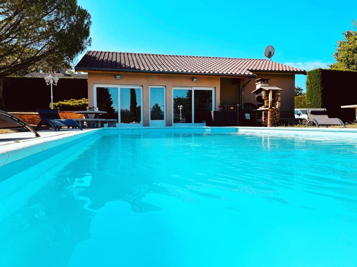 La Villa Perroquet Poncins Extérieur photo